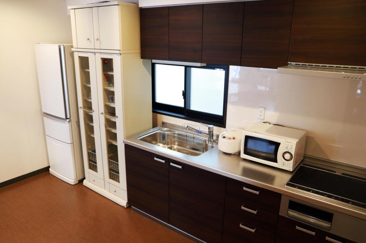 Hostel Taichi House Osaka Exterior photo